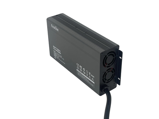 LFP 29.2V 25A επαναφορτιζόμενη μπαταρία λιθίου RV Διανοητικό έλεγχο ανεμιστήρα